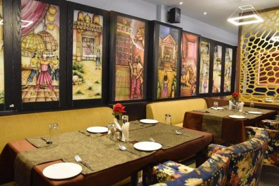 Hotel Pushpak Bhubaneswar Dış mekan fotoğraf