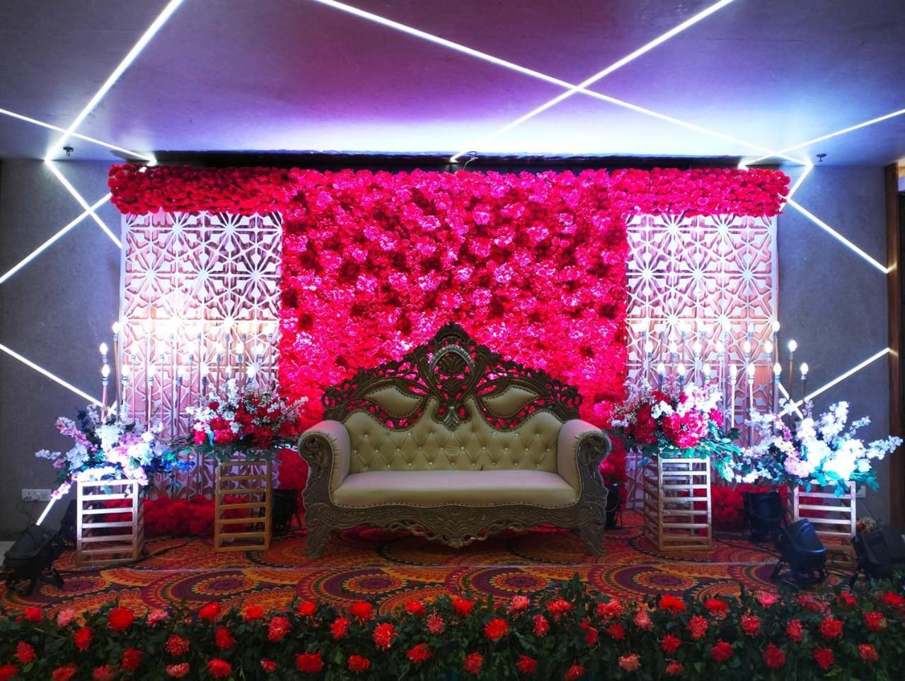 Hotel Pushpak Bhubaneswar Dış mekan fotoğraf