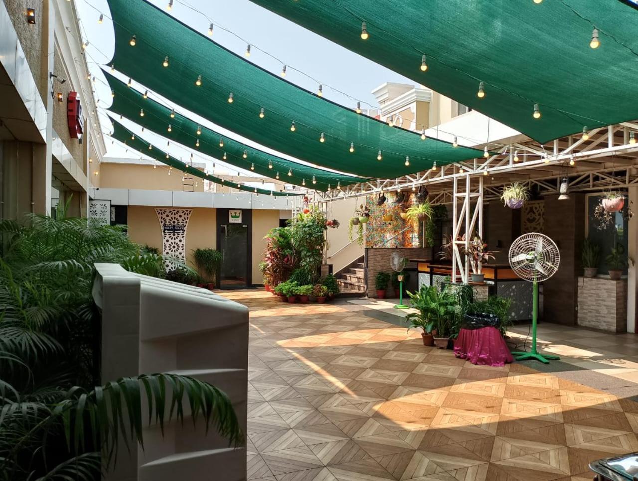 Hotel Pushpak Bhubaneswar Dış mekan fotoğraf
