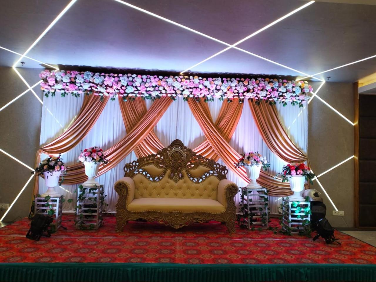 Hotel Pushpak Bhubaneswar Dış mekan fotoğraf