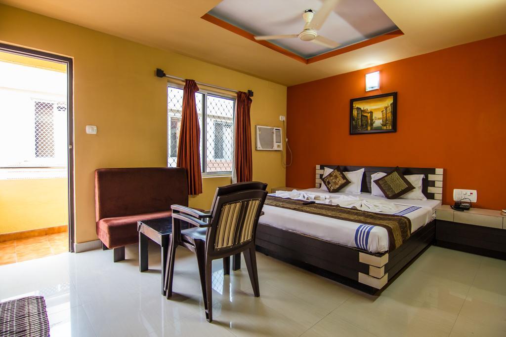 Hotel Pushpak Bhubaneswar Dış mekan fotoğraf