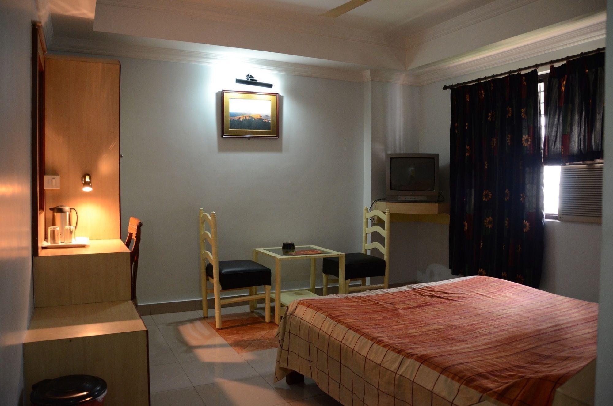 Hotel Pushpak Bhubaneswar Dış mekan fotoğraf
